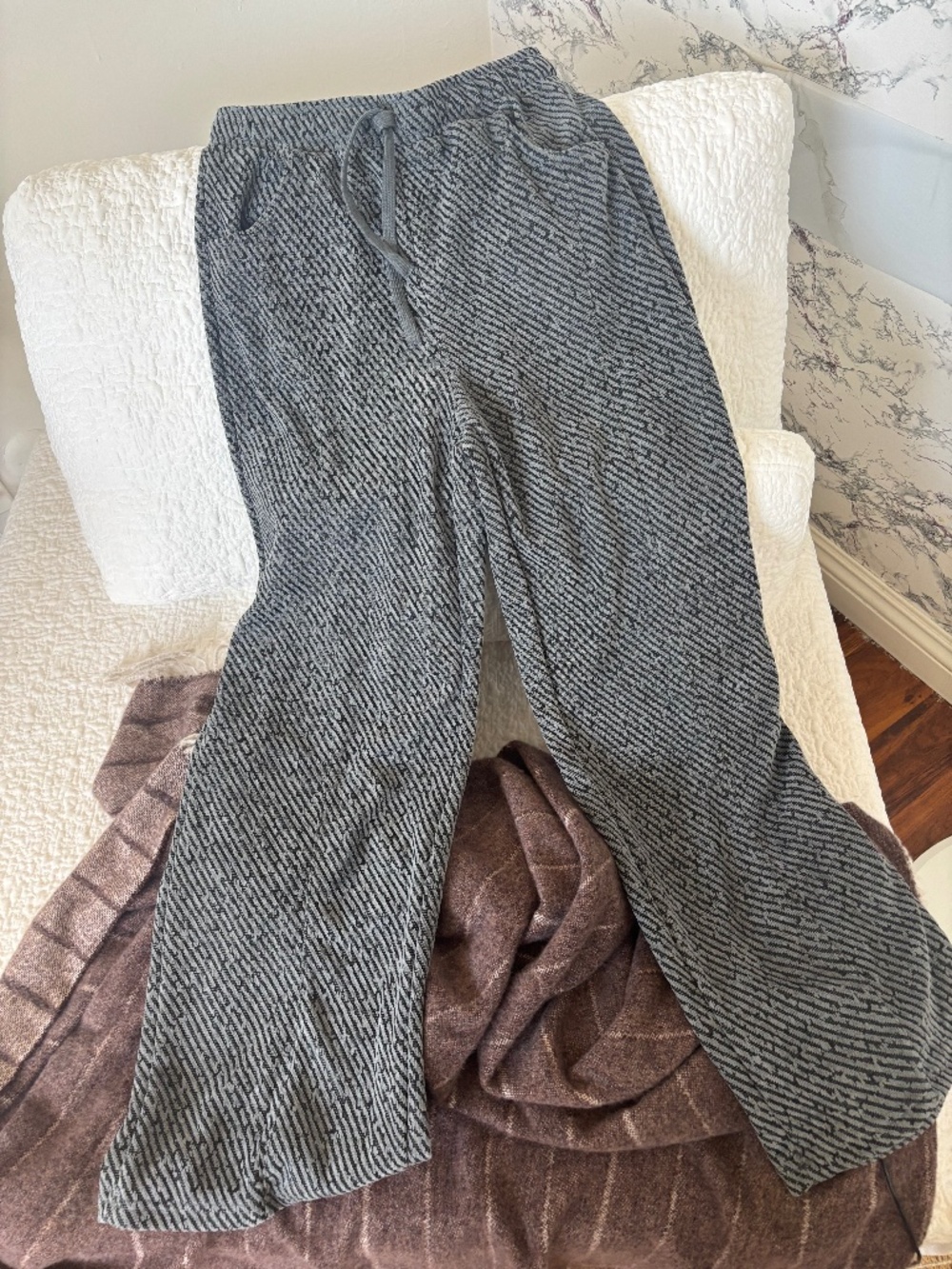 Sweat pants
